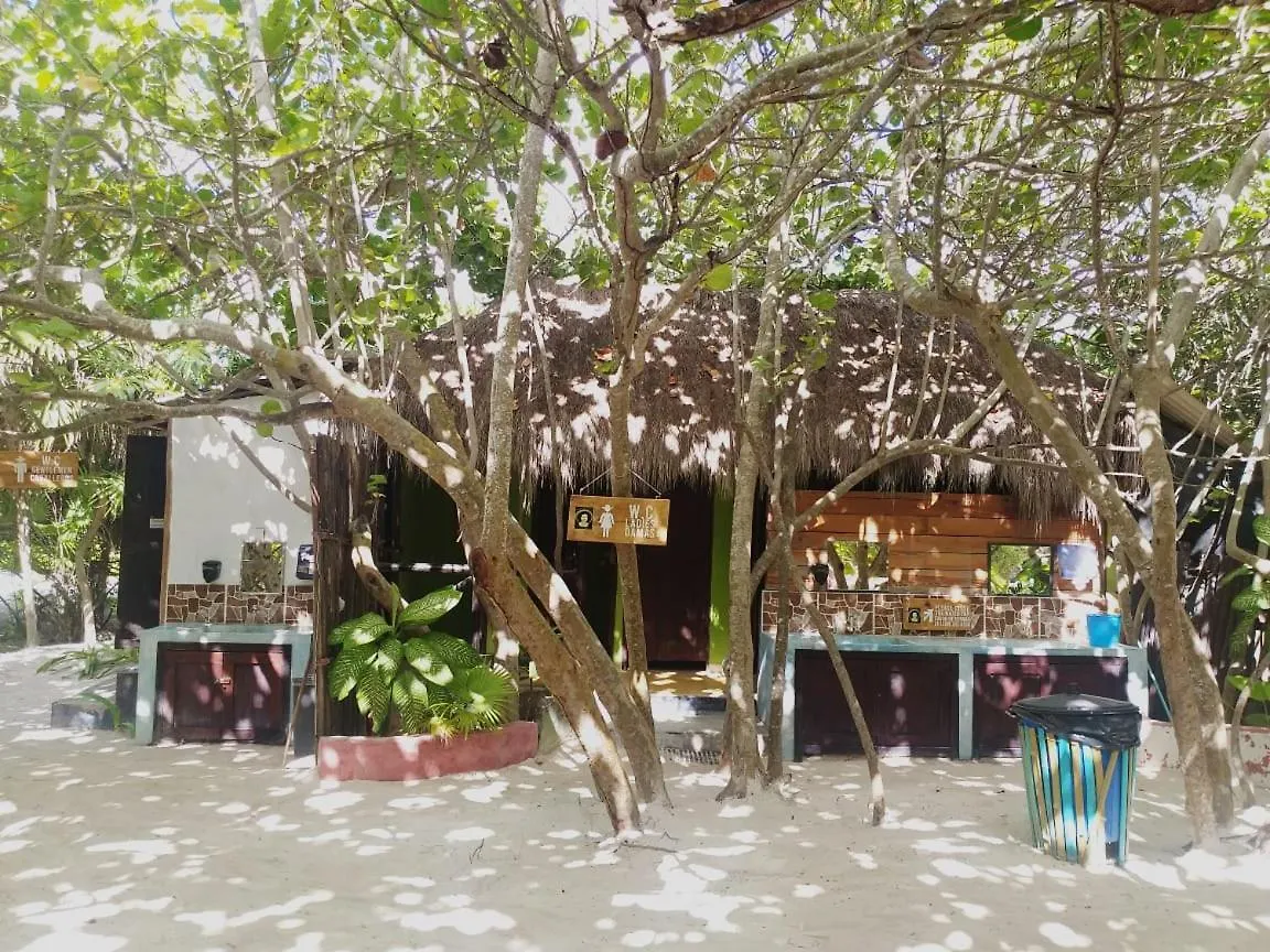 Pancho Villa Tulum 3*,  México